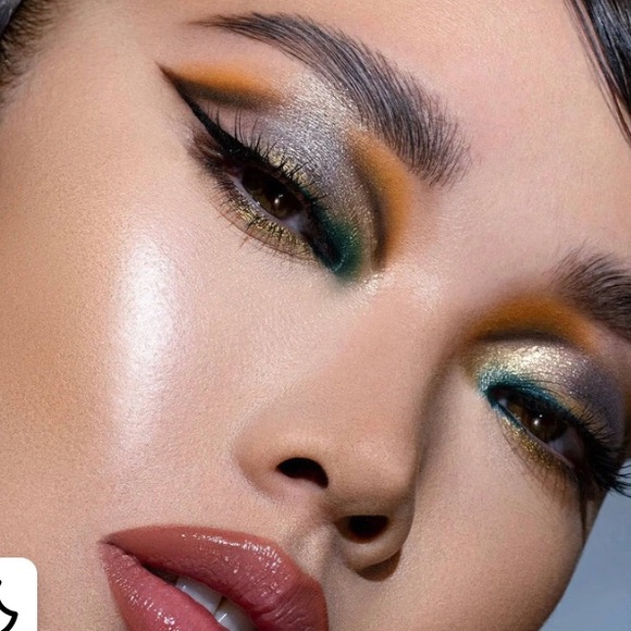 Natasha Denona Yucca Eyeshadow Palette - Picture 6 of 11